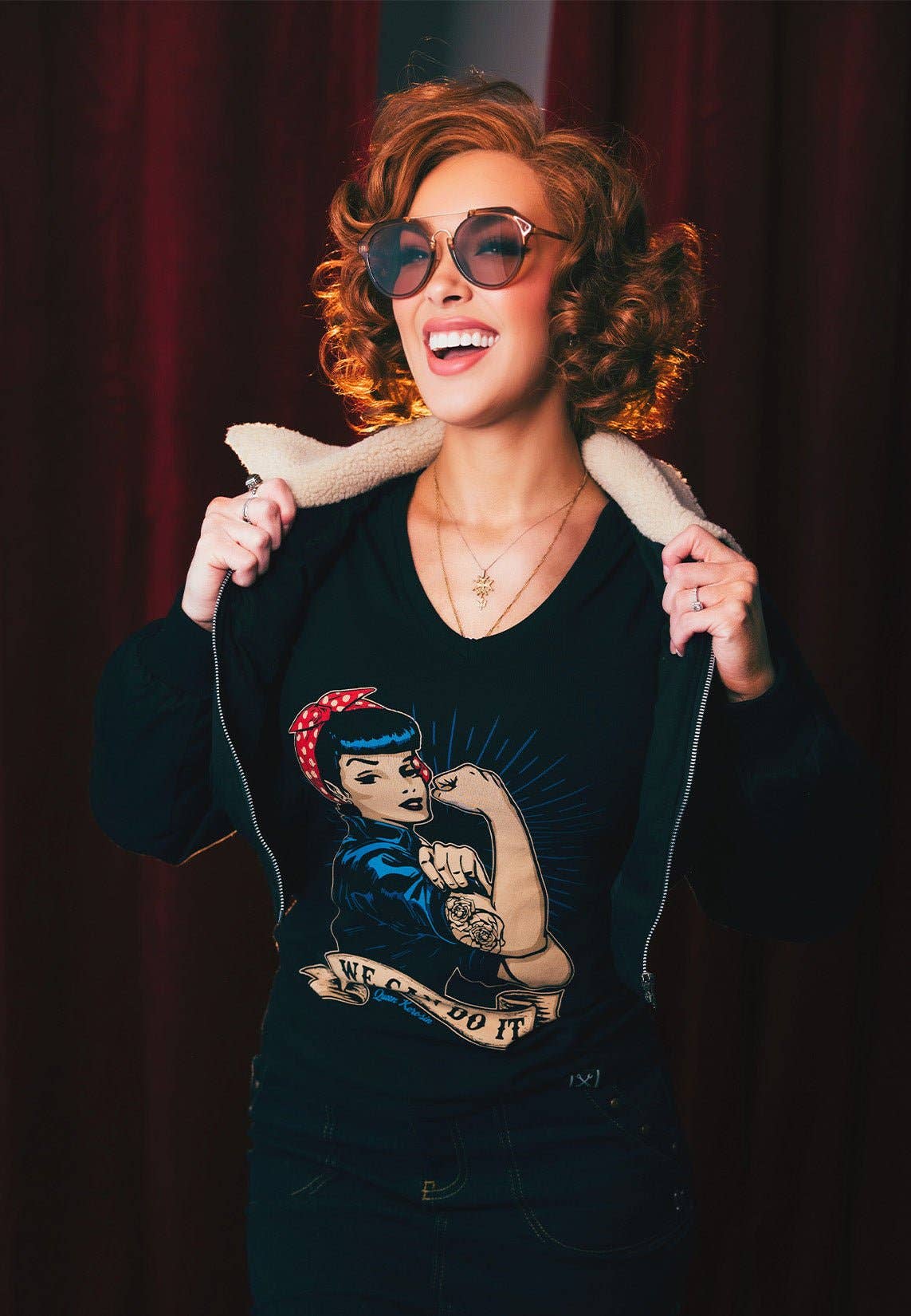 T-shirt med retrotryck ”we can do it”