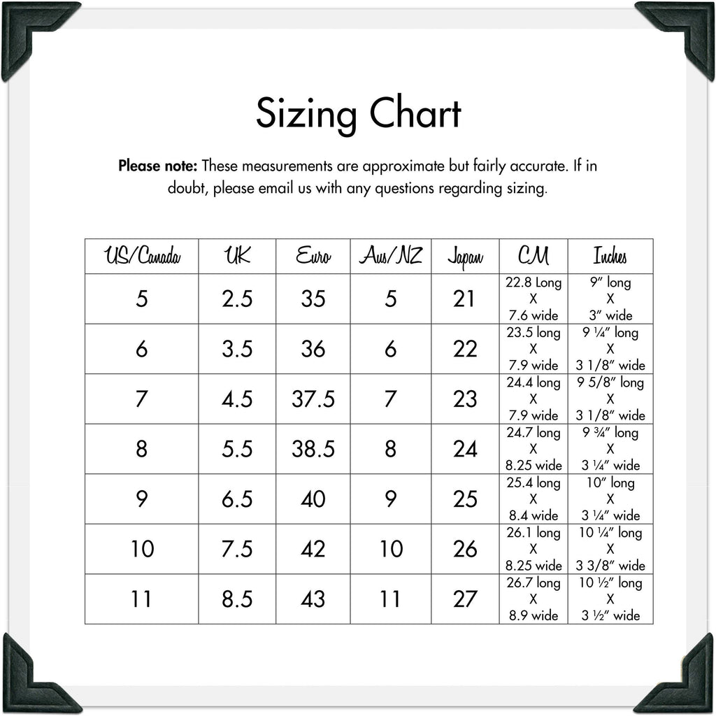 Cherry Blossom - i svart läder och leopardpäls